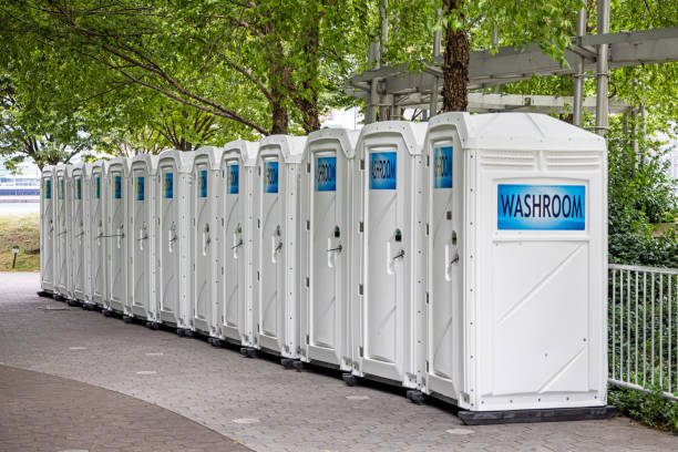 Best Temporary restroom rental  in Muscatine, IA