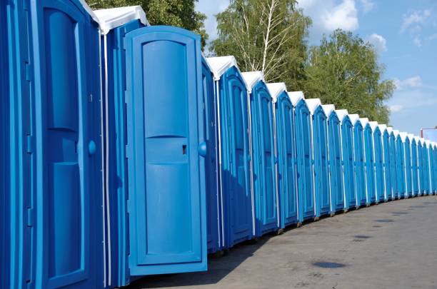 Portable Toilet Options We Offer in Muscatine, IA